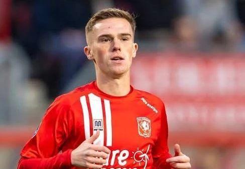 快船艰难战 快船艰难战