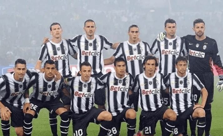 雄鹿双星缺 雄鹿双星缺